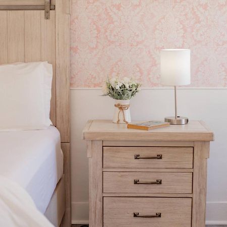 Blue Bear Inn Francestown Экстерьер фото